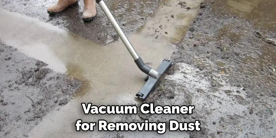 Vacuum Cleaner for Removing Dust