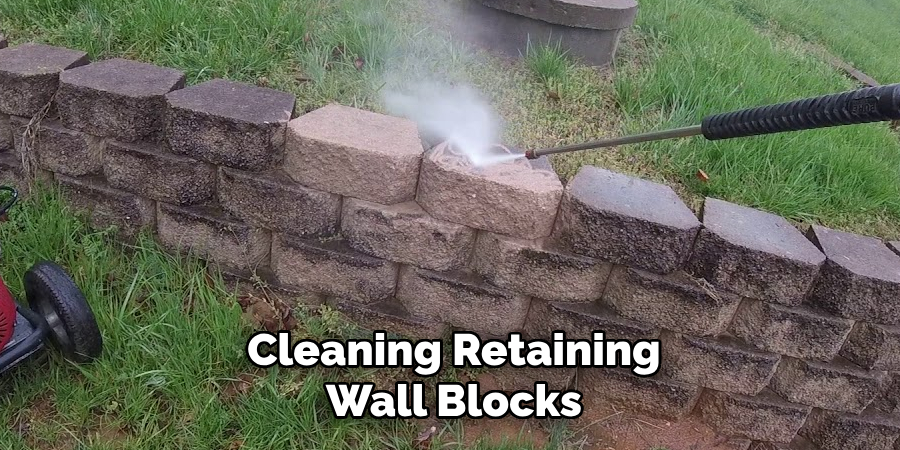 Cleaning Retaining Wall Blocks