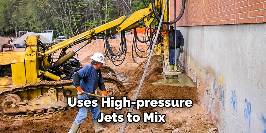 Uses High-pressure Jets to Mix