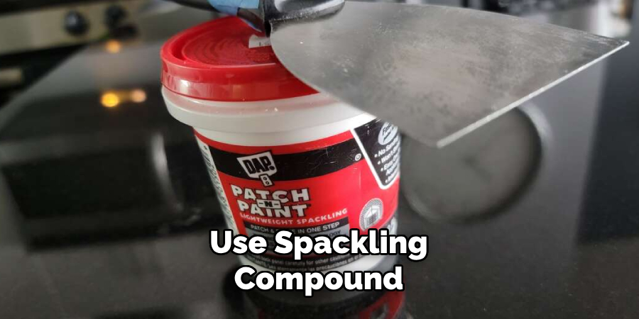 Use Spackling Compound