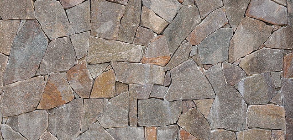 How to Build a Stone Wall With Round Stones