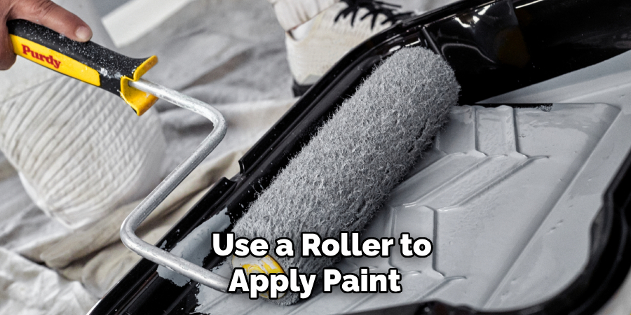  Use a Roller to Apply Paint 