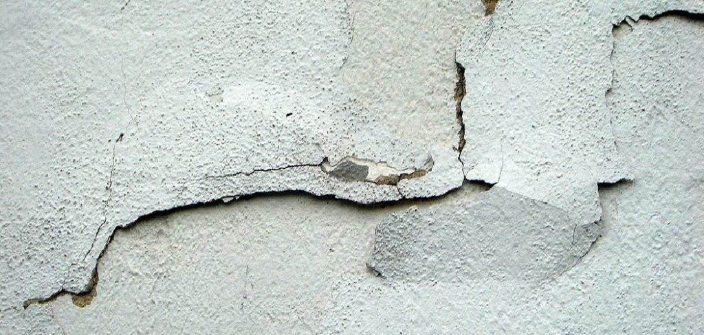 How to Use Anchors in Plaster Walls