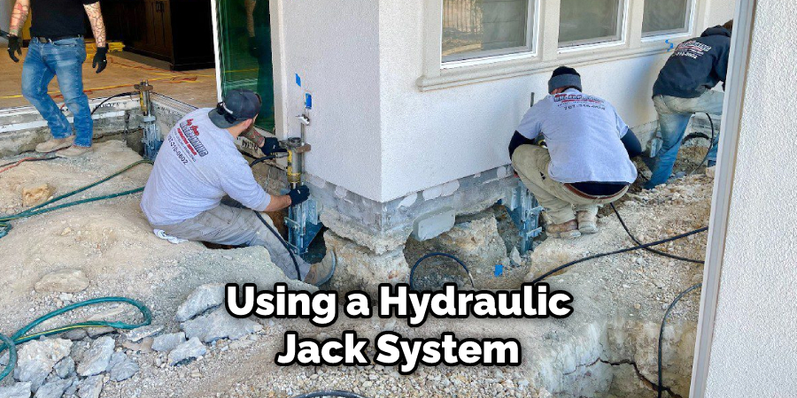 Using a Hydraulic Jack System