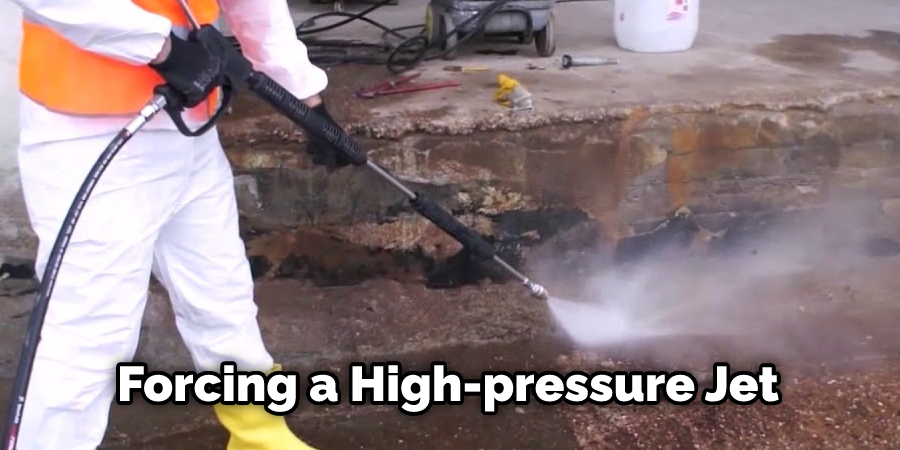 Forcing a High-pressure Jet